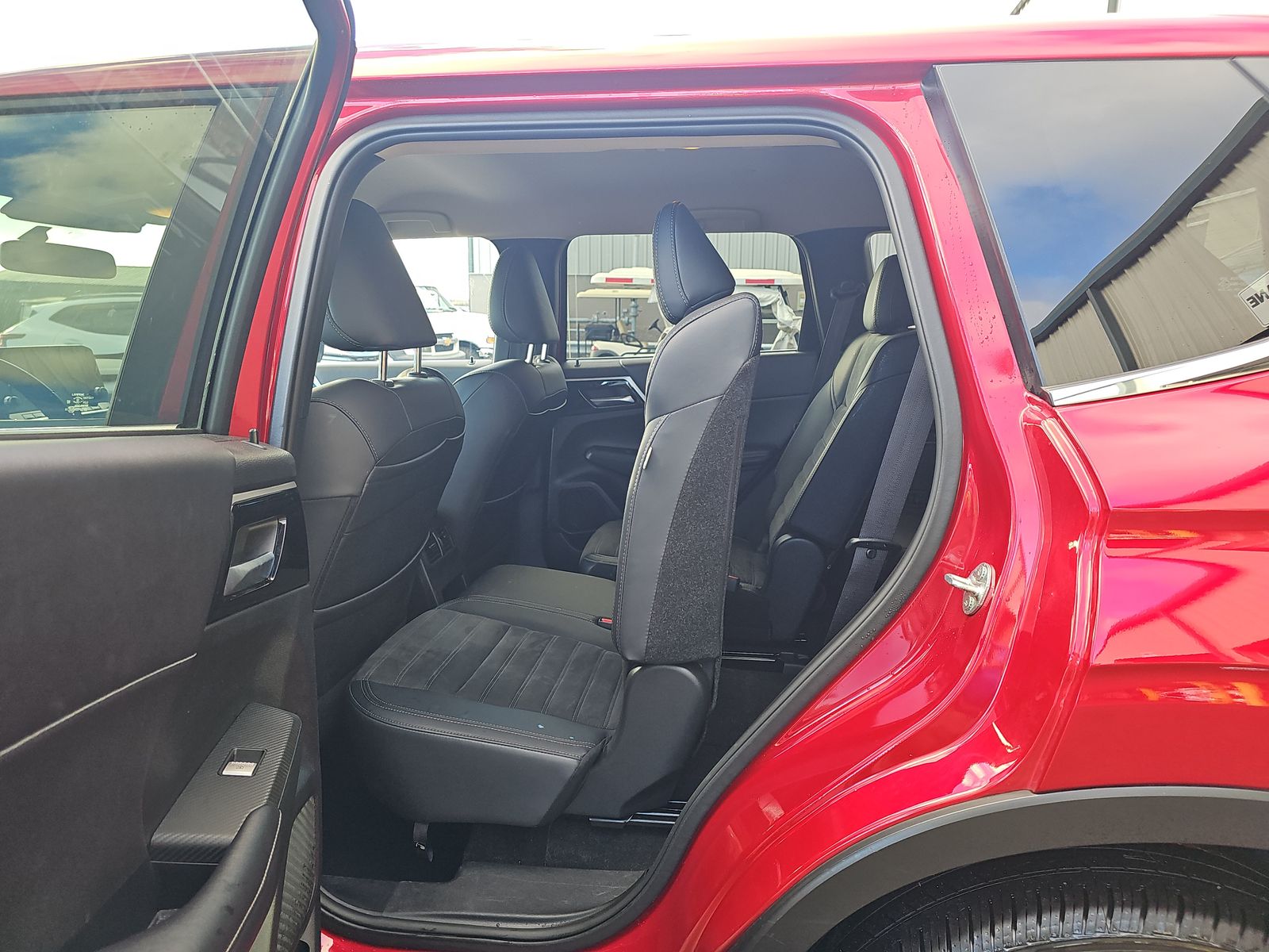 2024 Mitsubishi Outlander SE FWD