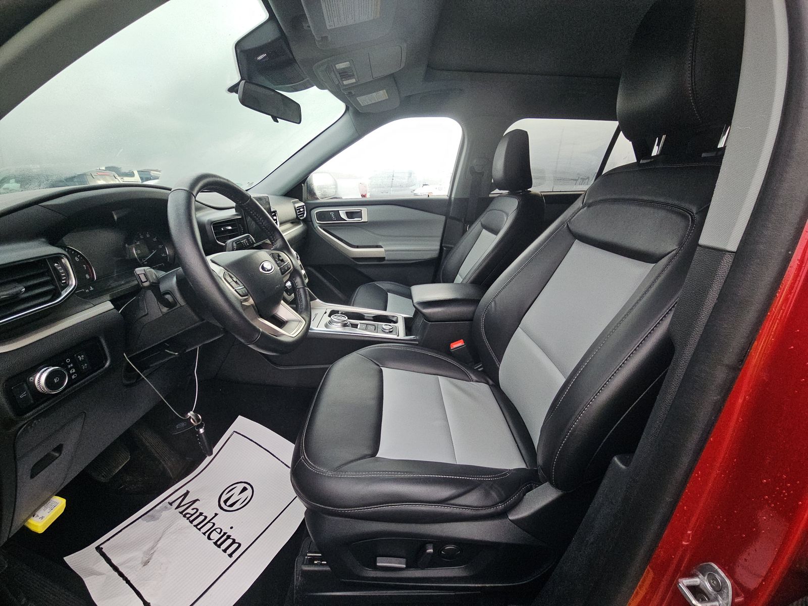 2022 Ford Explorer XLT AWD