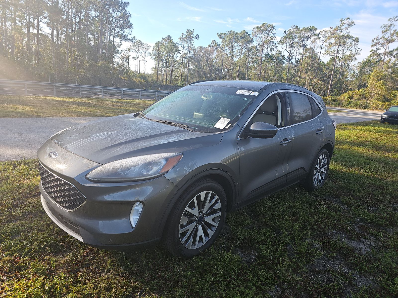 2022 Ford Escape Hybrid Titanium FWD
