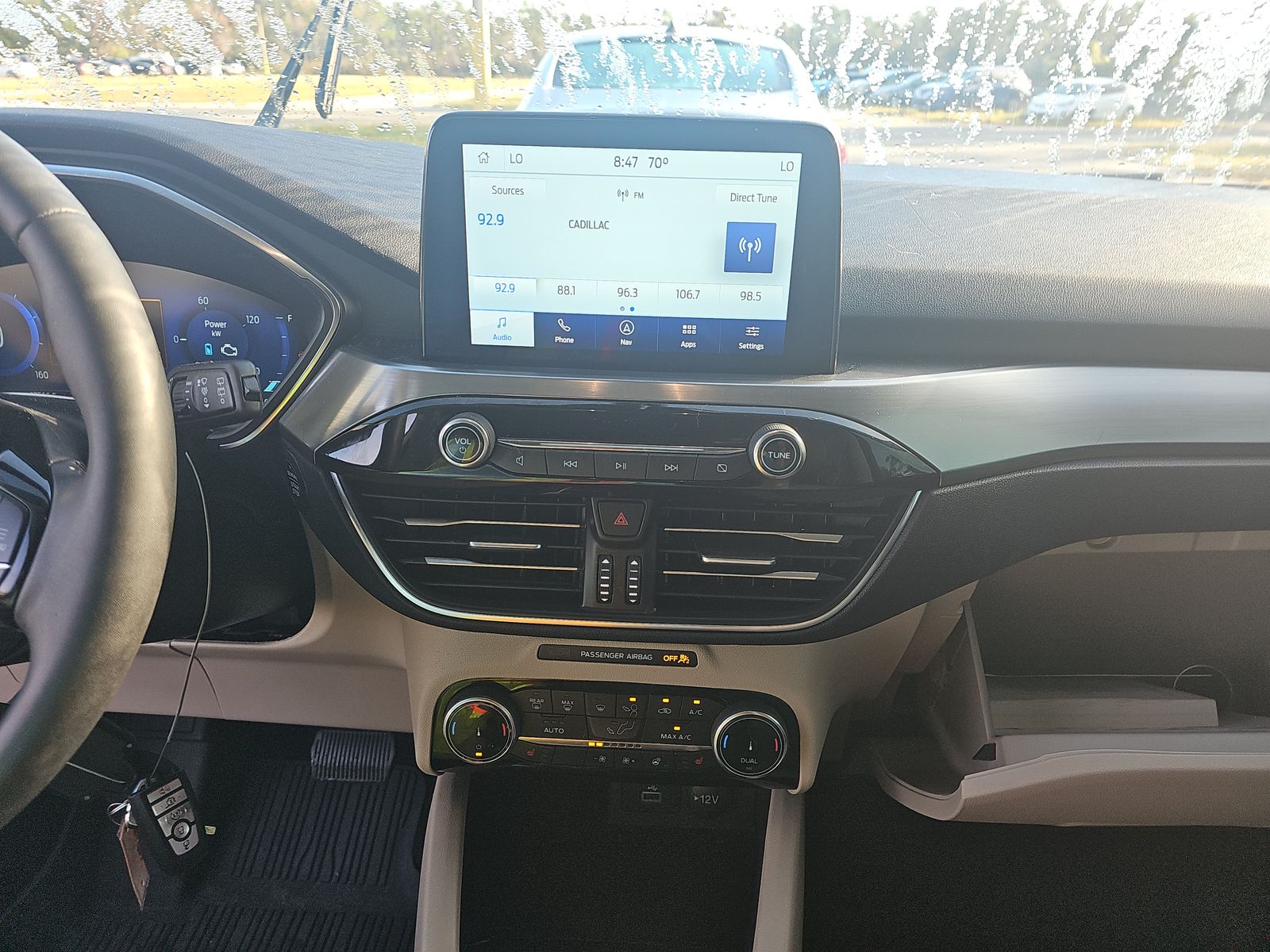 2022 Ford Escape Hybrid Titanium FWD