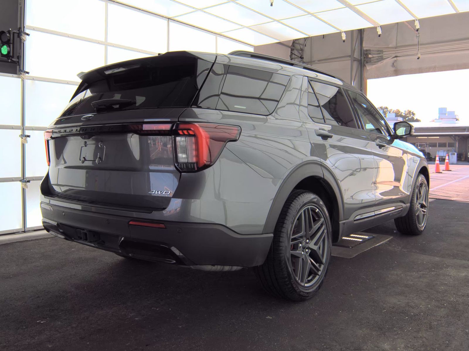 2025 Ford Explorer ST-Line AWD