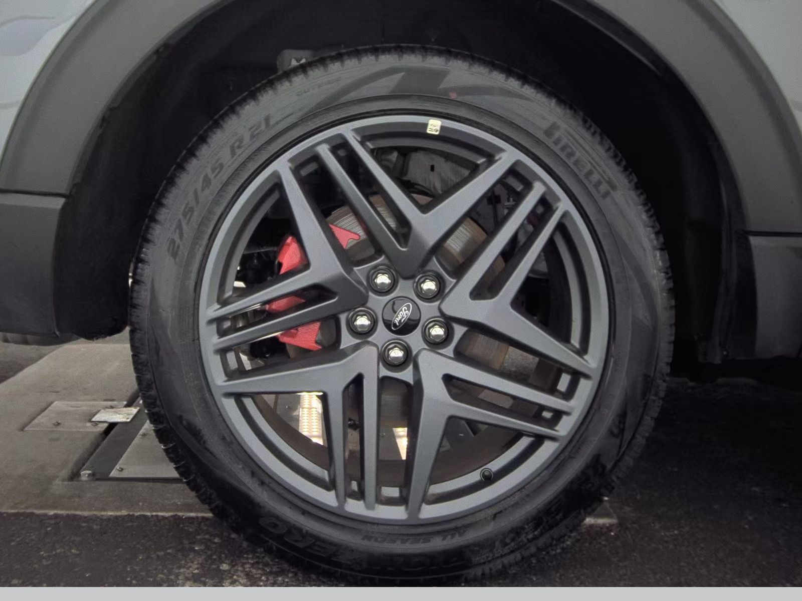 2025 Ford Explorer ST-Line AWD