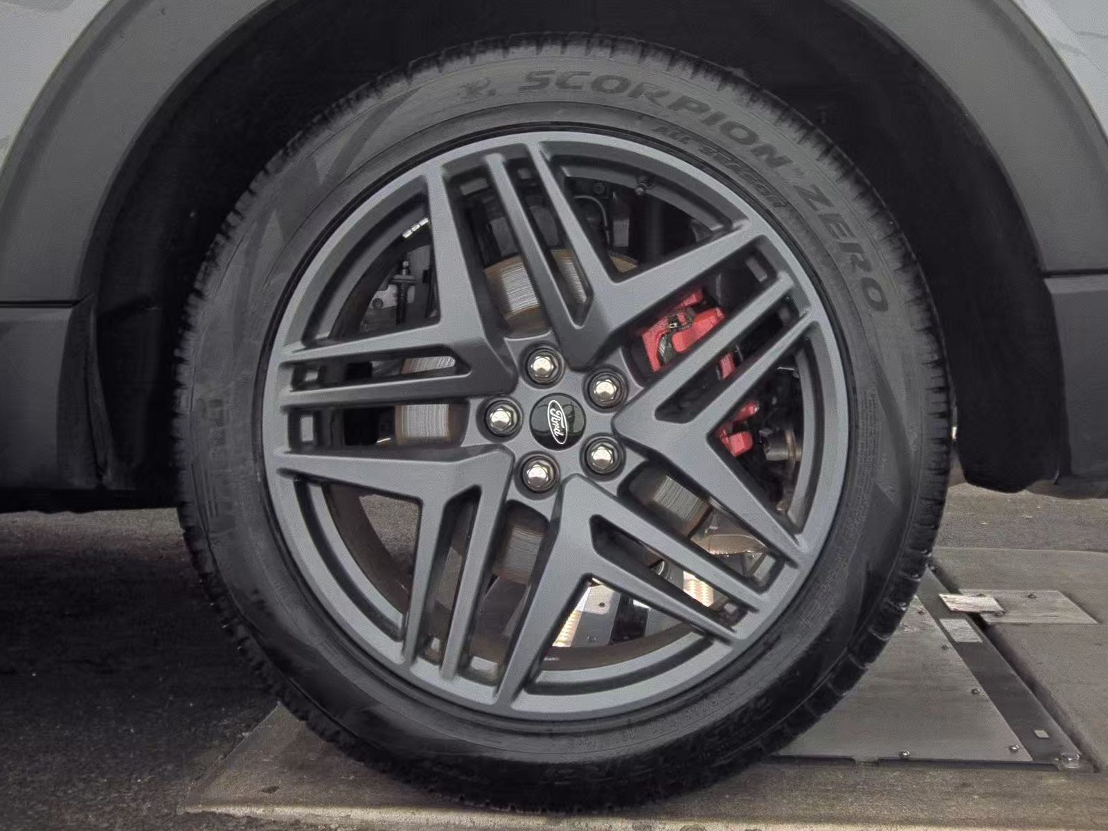 2025 Ford Explorer ST-Line AWD