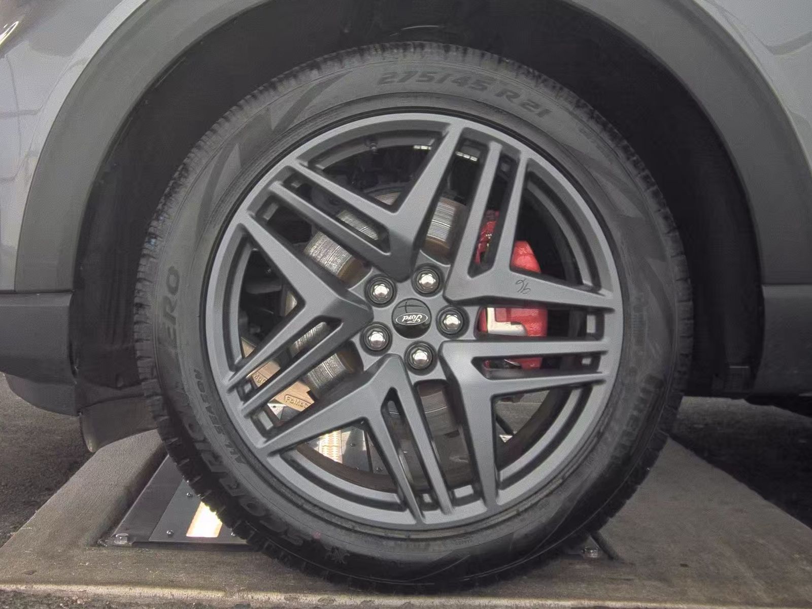 2025 Ford Explorer ST-Line AWD