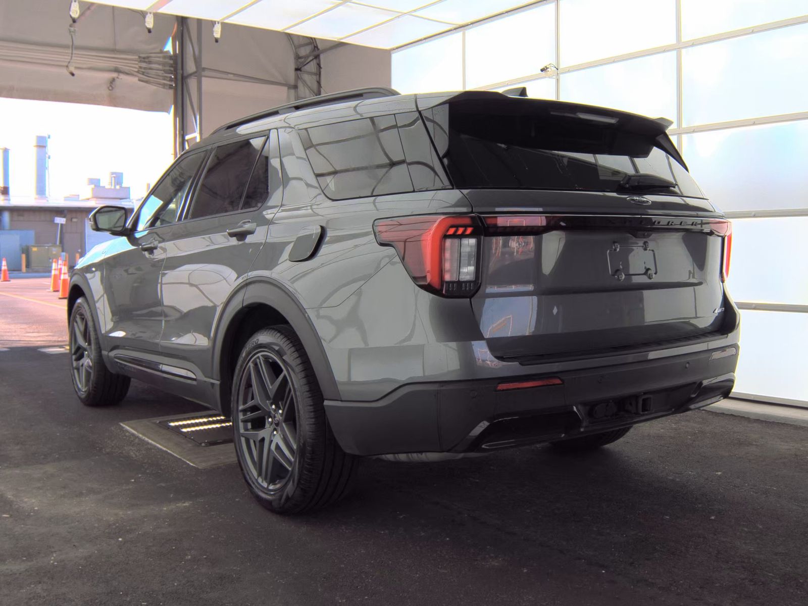2025 Ford Explorer ST-Line AWD