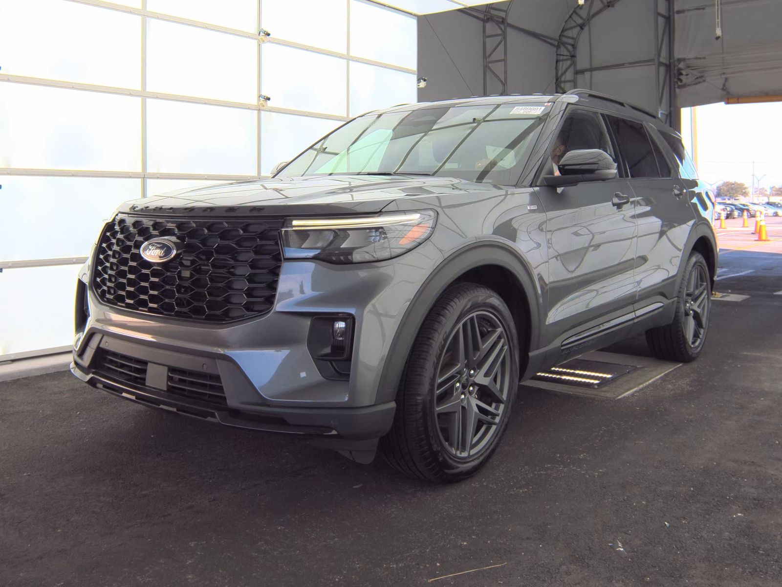 2025 Ford Explorer ST-Line AWD