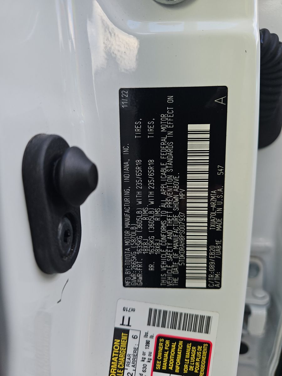 2023 Toyota Highlander XLE FWD