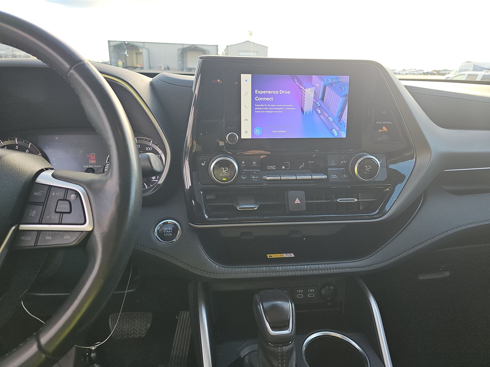 2023 Toyota Highlander XLE FWD