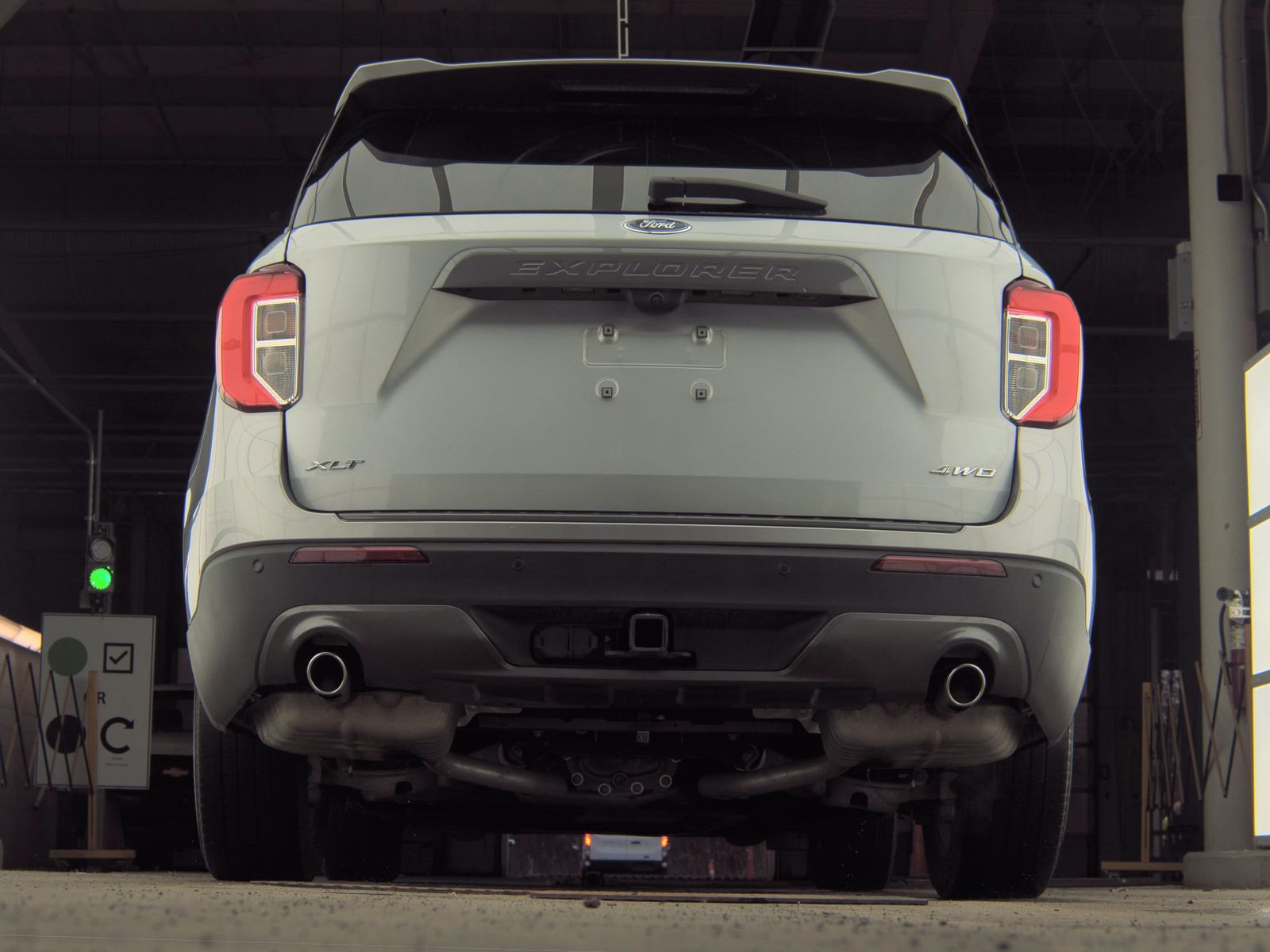 2023 Ford Explorer XLT AWD