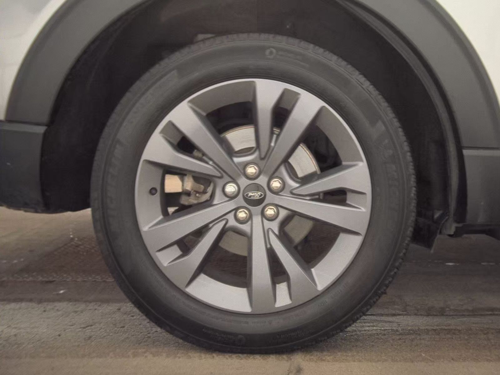 2023 Ford Explorer XLT AWD