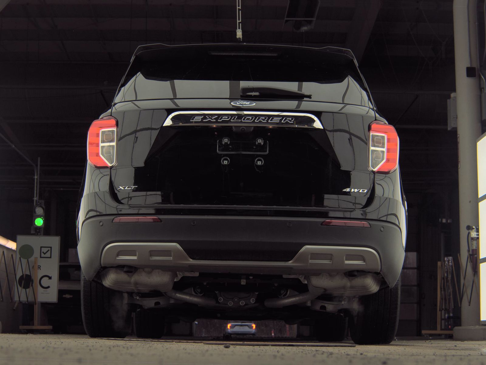 2023 Ford Explorer XLT AWD