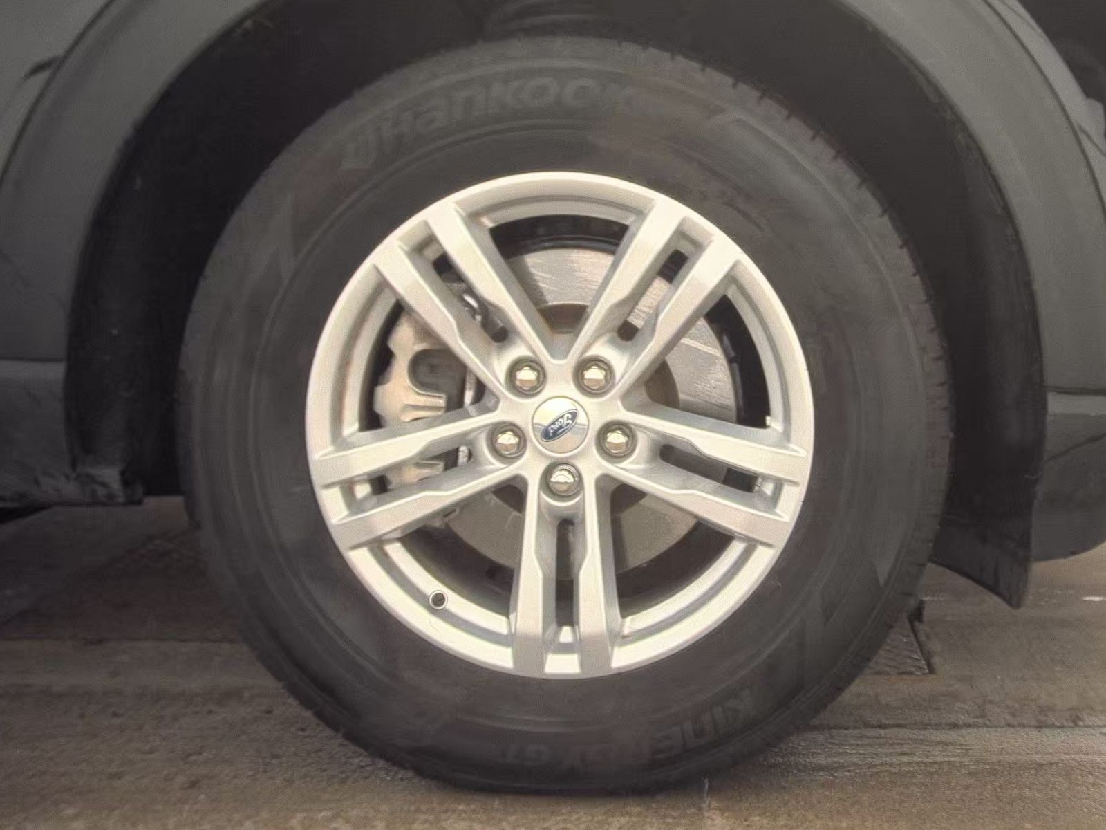 2023 Ford Explorer XLT AWD