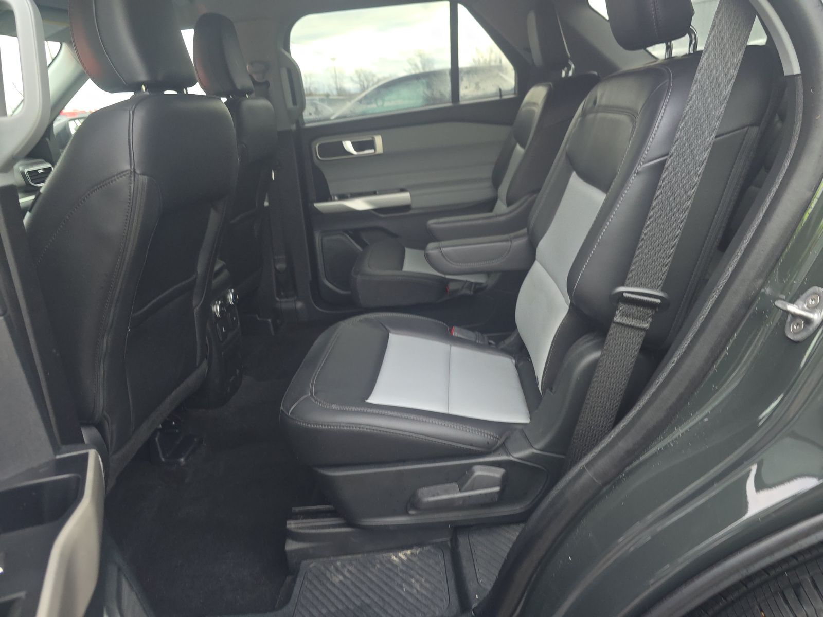 2023 Ford Explorer XLT AWD