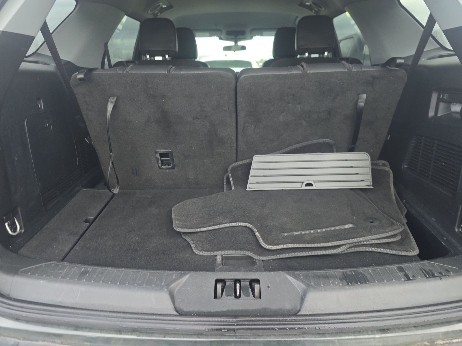 2023 Ford Explorer XLT AWD