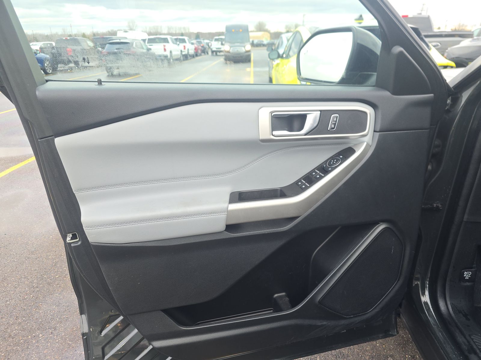 2023 Ford Explorer XLT AWD