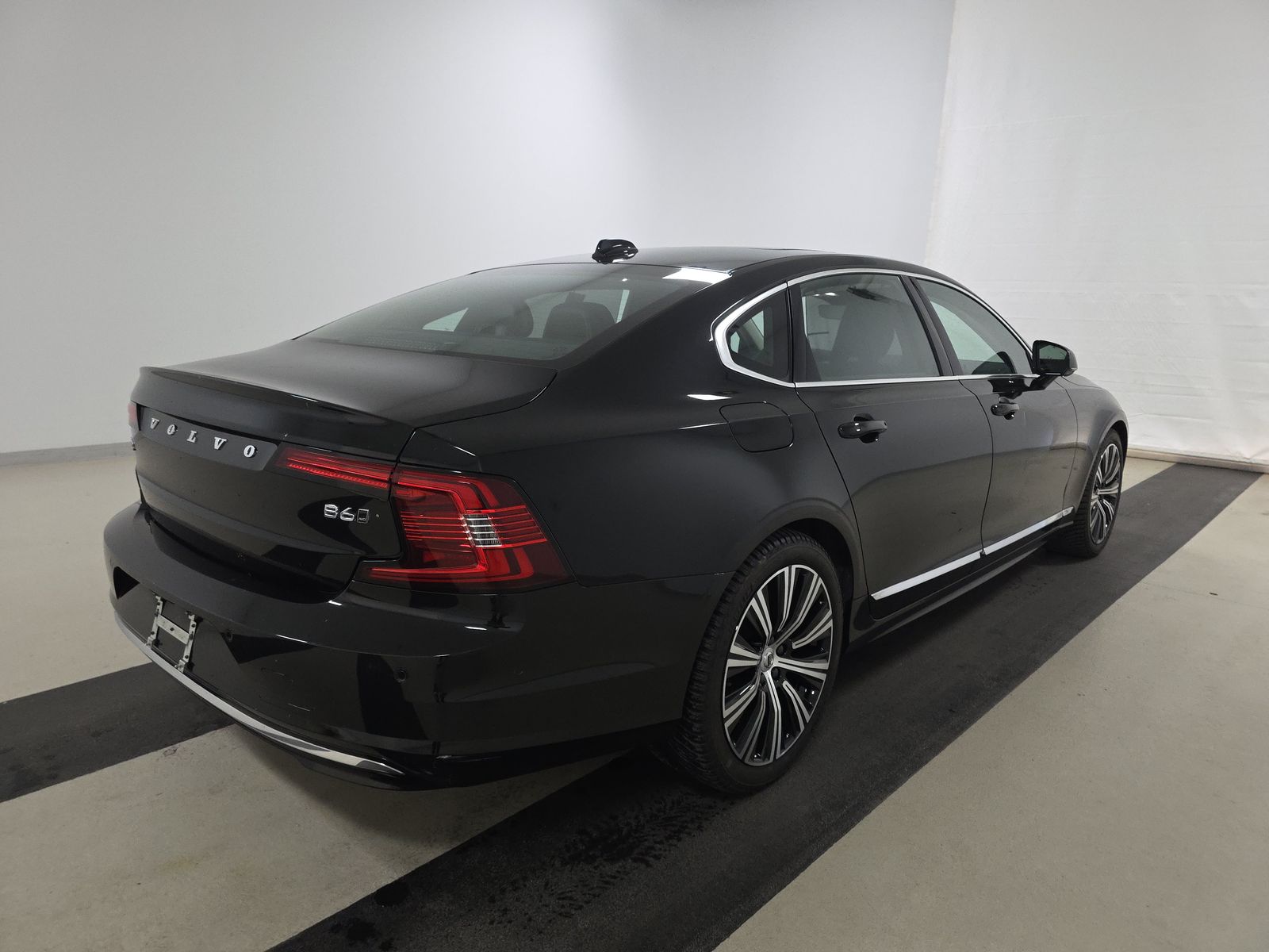 2023 Volvo S90 B6 Plus AWD