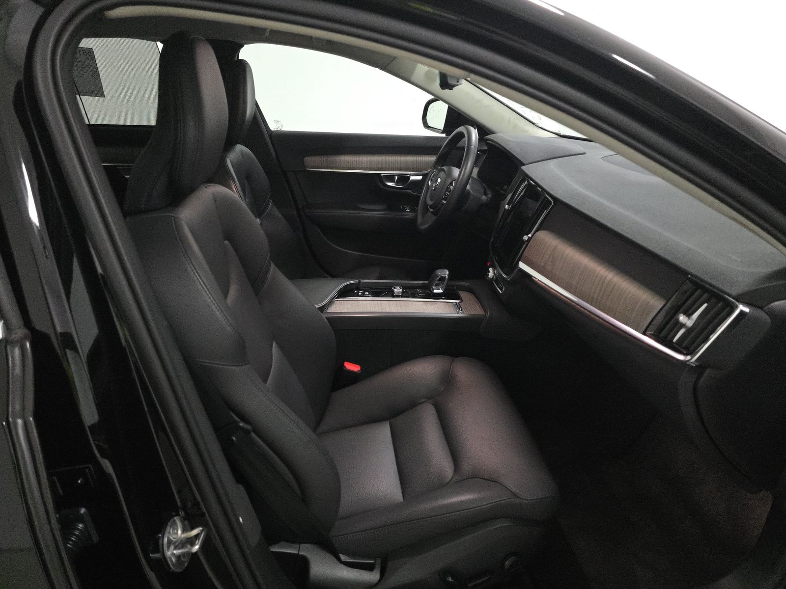 2023 Volvo S90 B6 Plus AWD