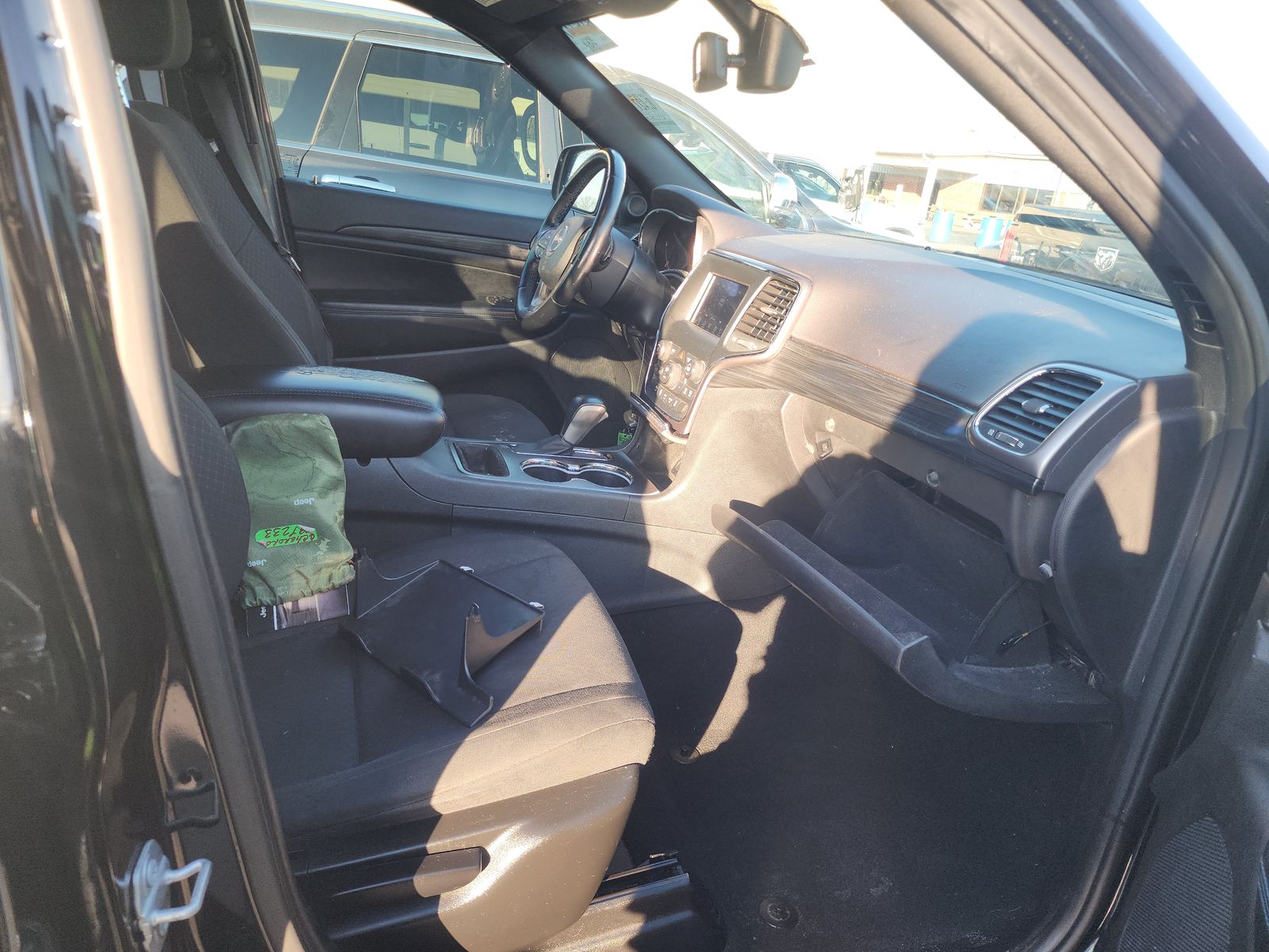 2019 Jeep Grand Cherokee Laredo Upland Edition RWD