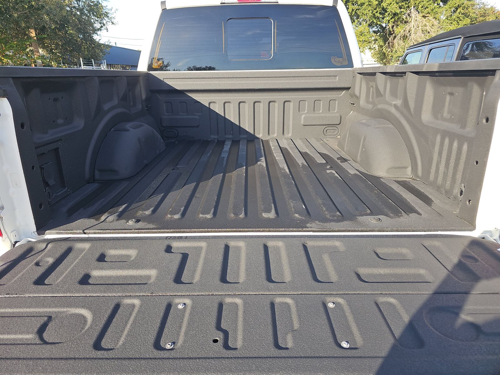 2023 Ford F-150 Lariat AWD