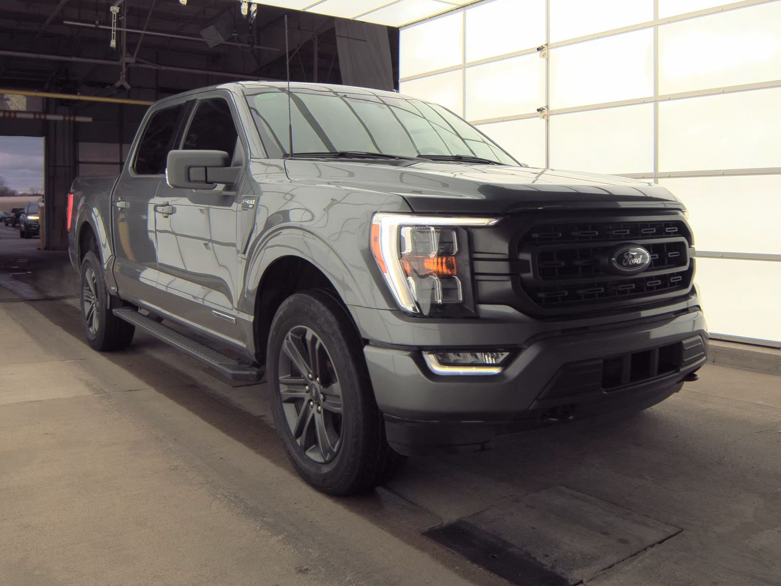 2023 Ford F-150 Hybrid XLT AWD