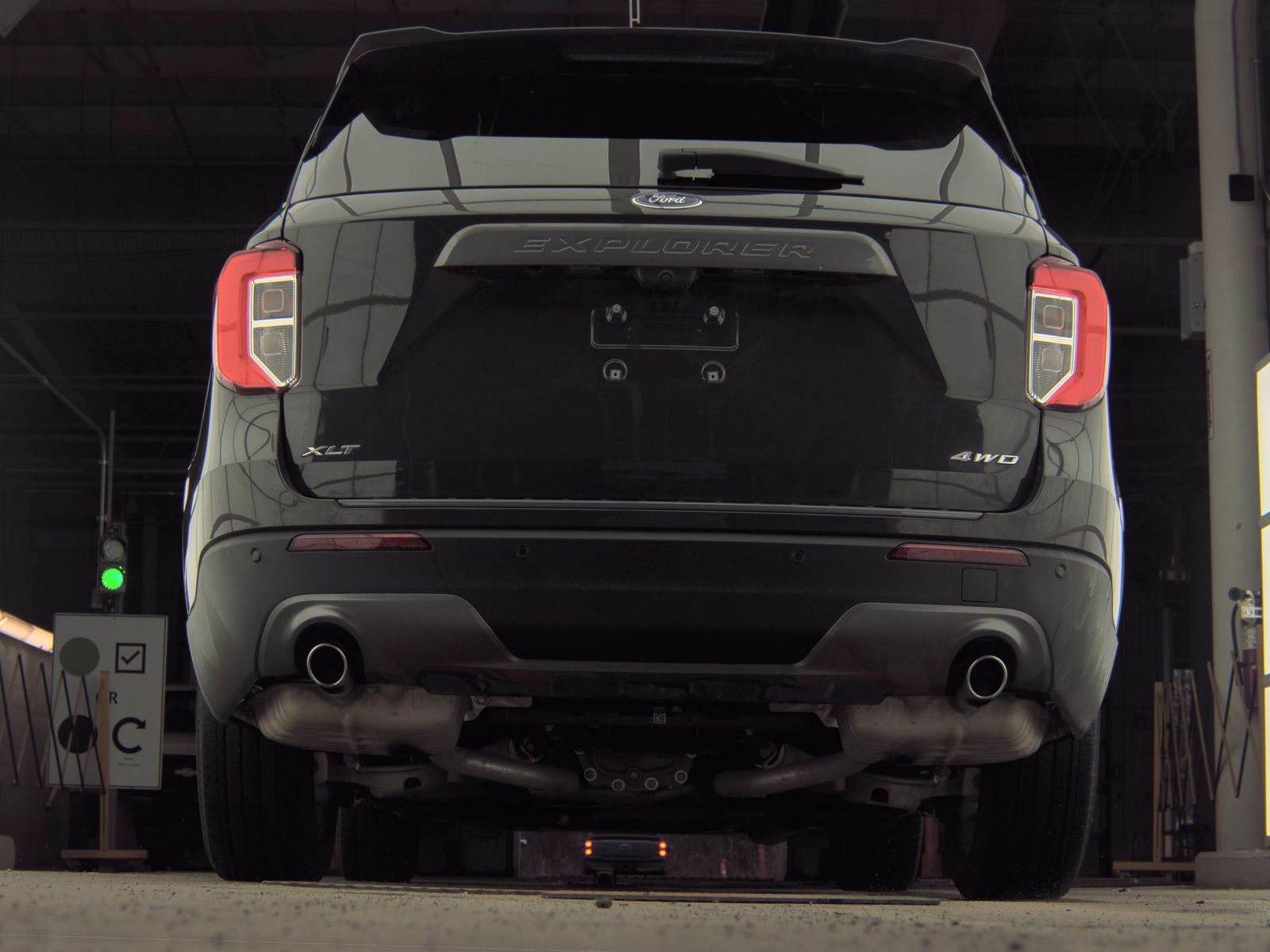 2023 Ford Explorer XLT AWD