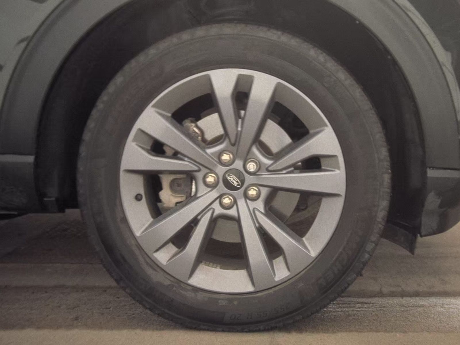 2023 Ford Explorer XLT AWD