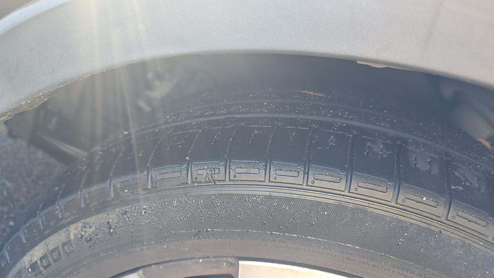 2018 Toyota C-HR XLE Premium FWD