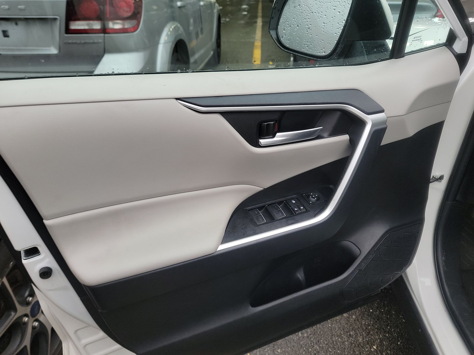 2024 Toyota RAV4 XLE AWD