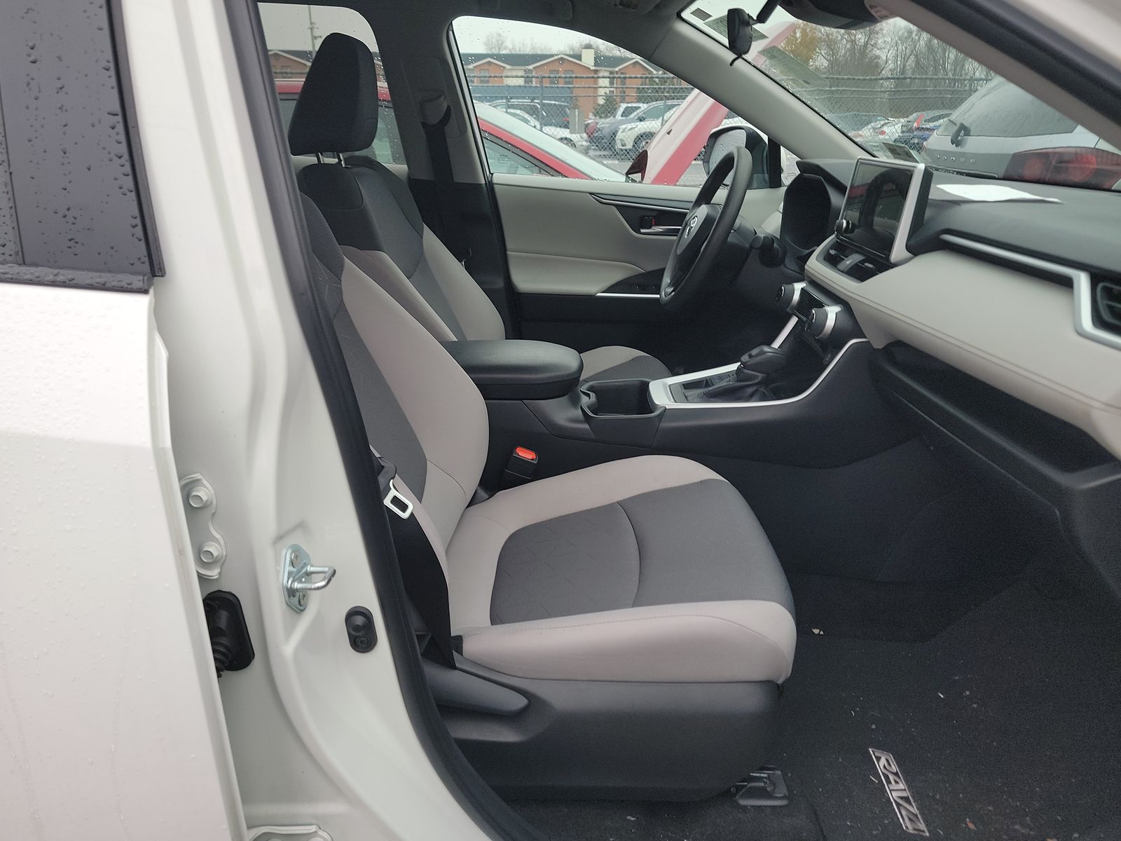 2024 Toyota RAV4 XLE AWD