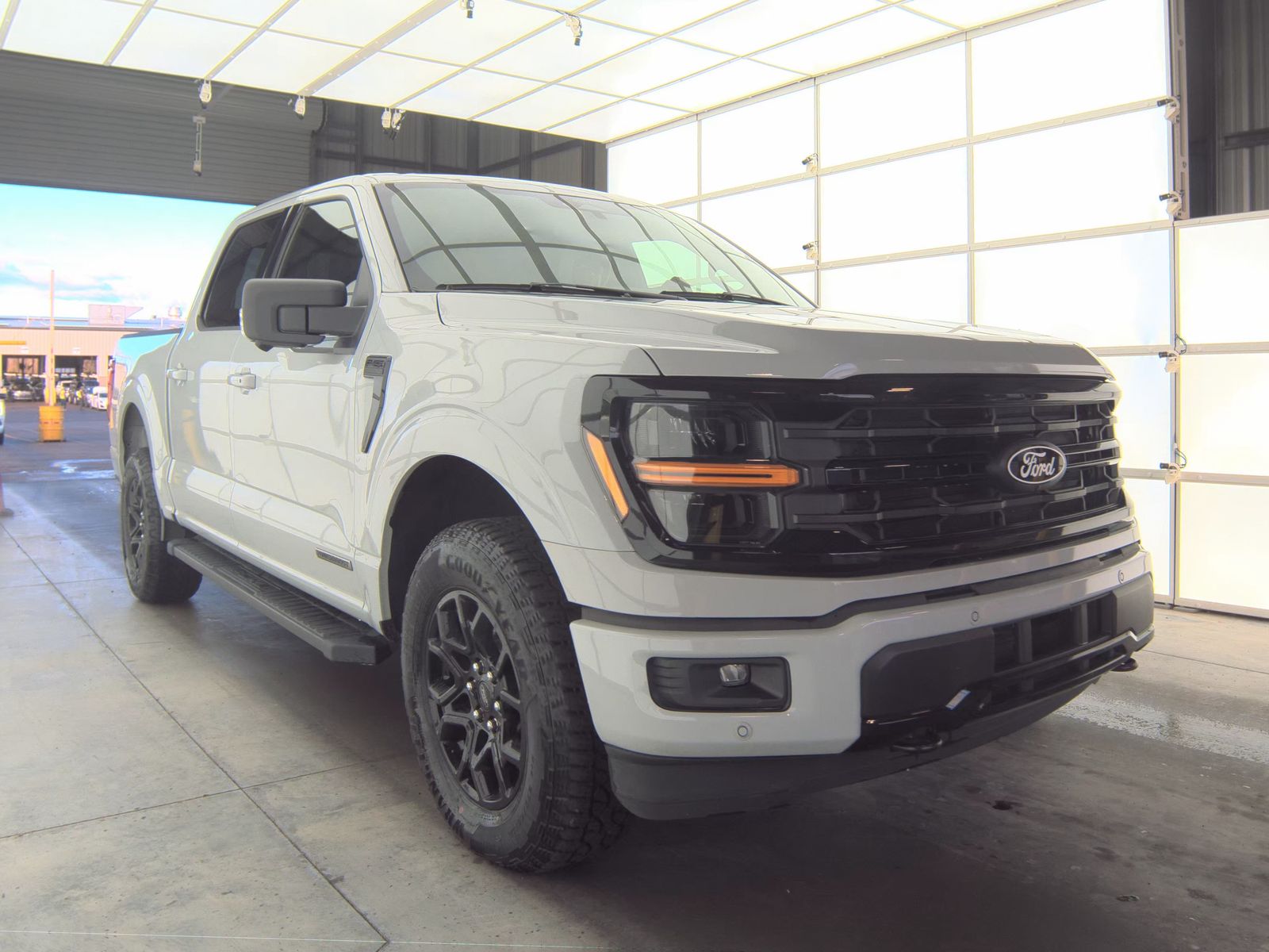 2024 Ford F-150 Hybrid XLT AWD