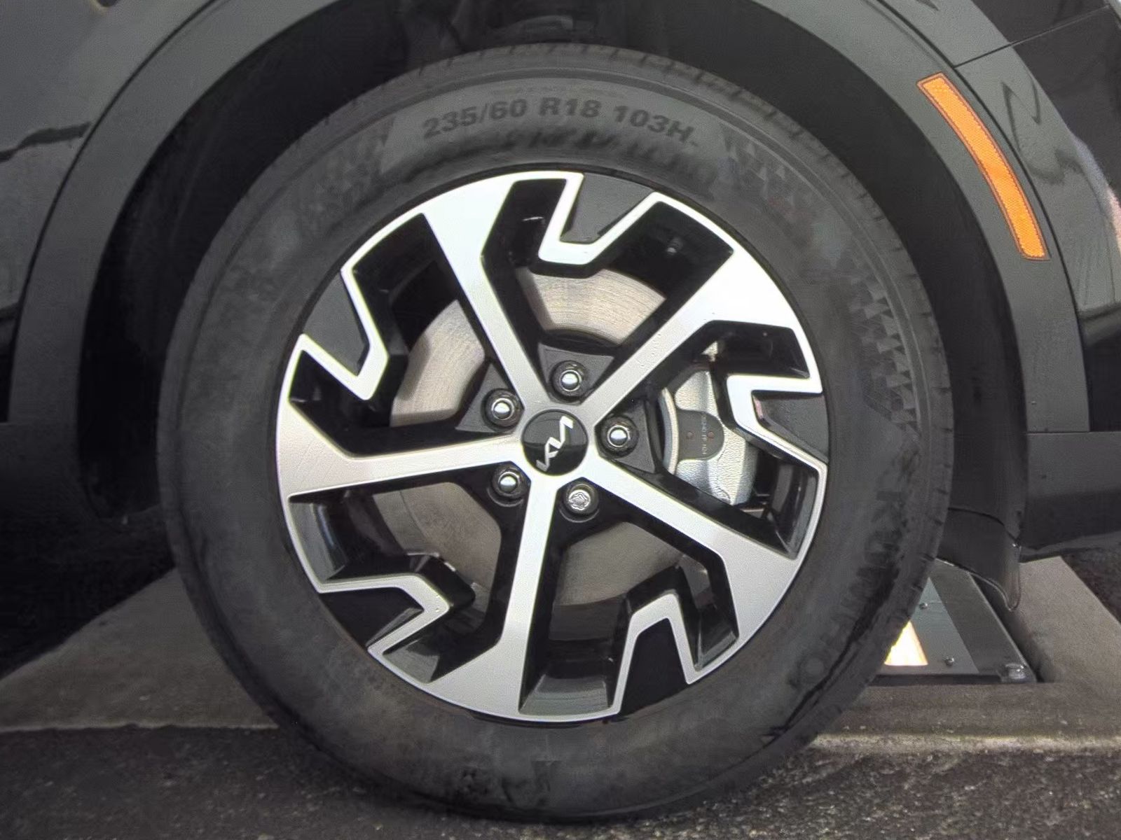 2025 Kia Sportage EX FWD