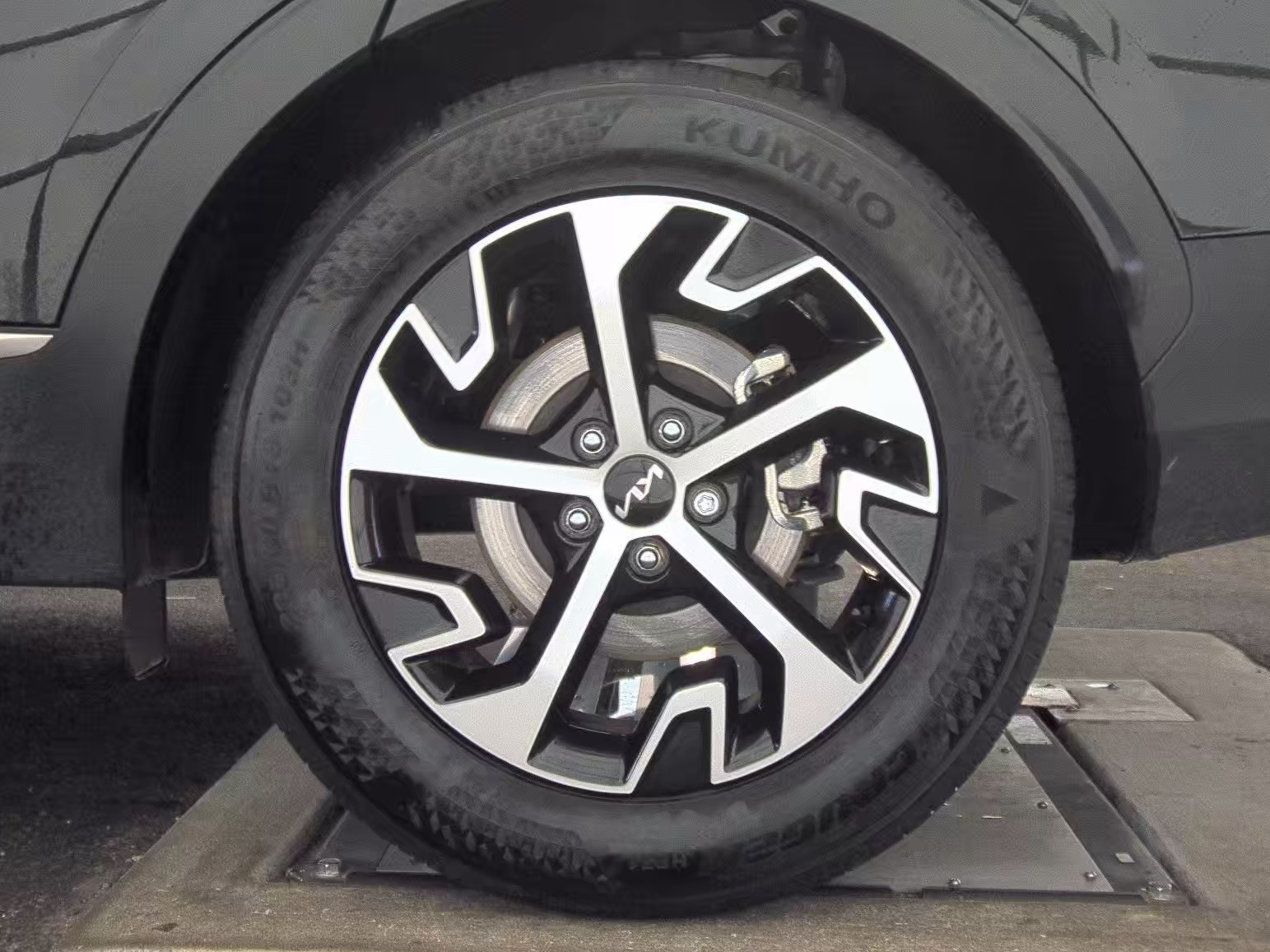 2025 Kia Sportage EX FWD