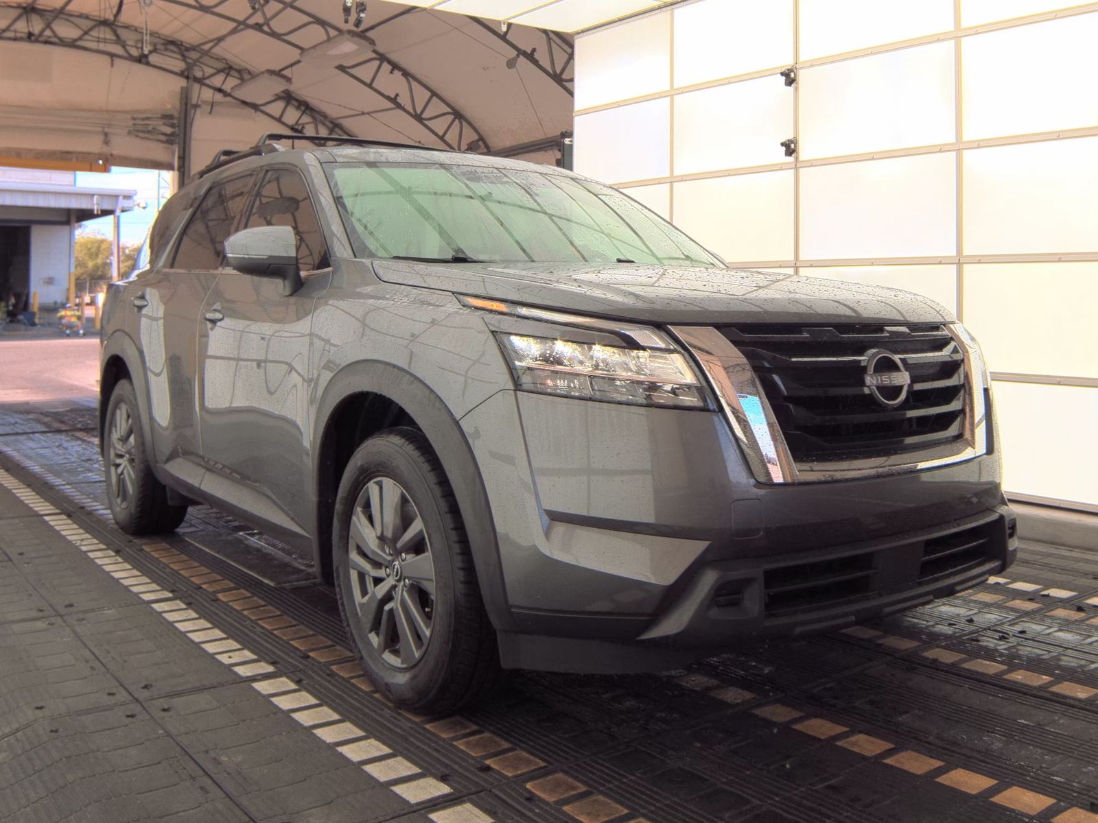 2022 Nissan Pathfinder SV FWD