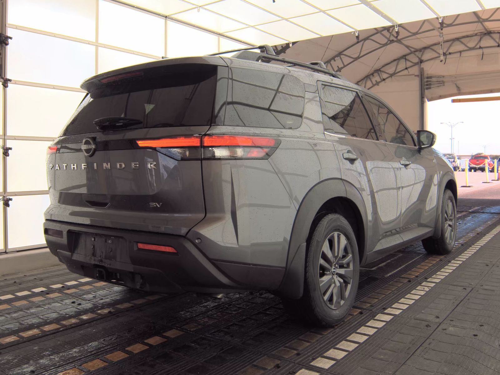 2022 Nissan Pathfinder SV FWD