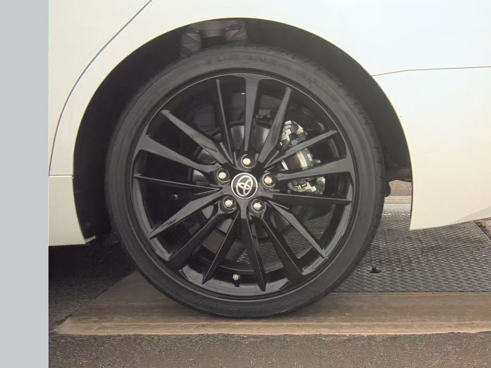 2024 Toyota Camry Hybrid XSE FWD