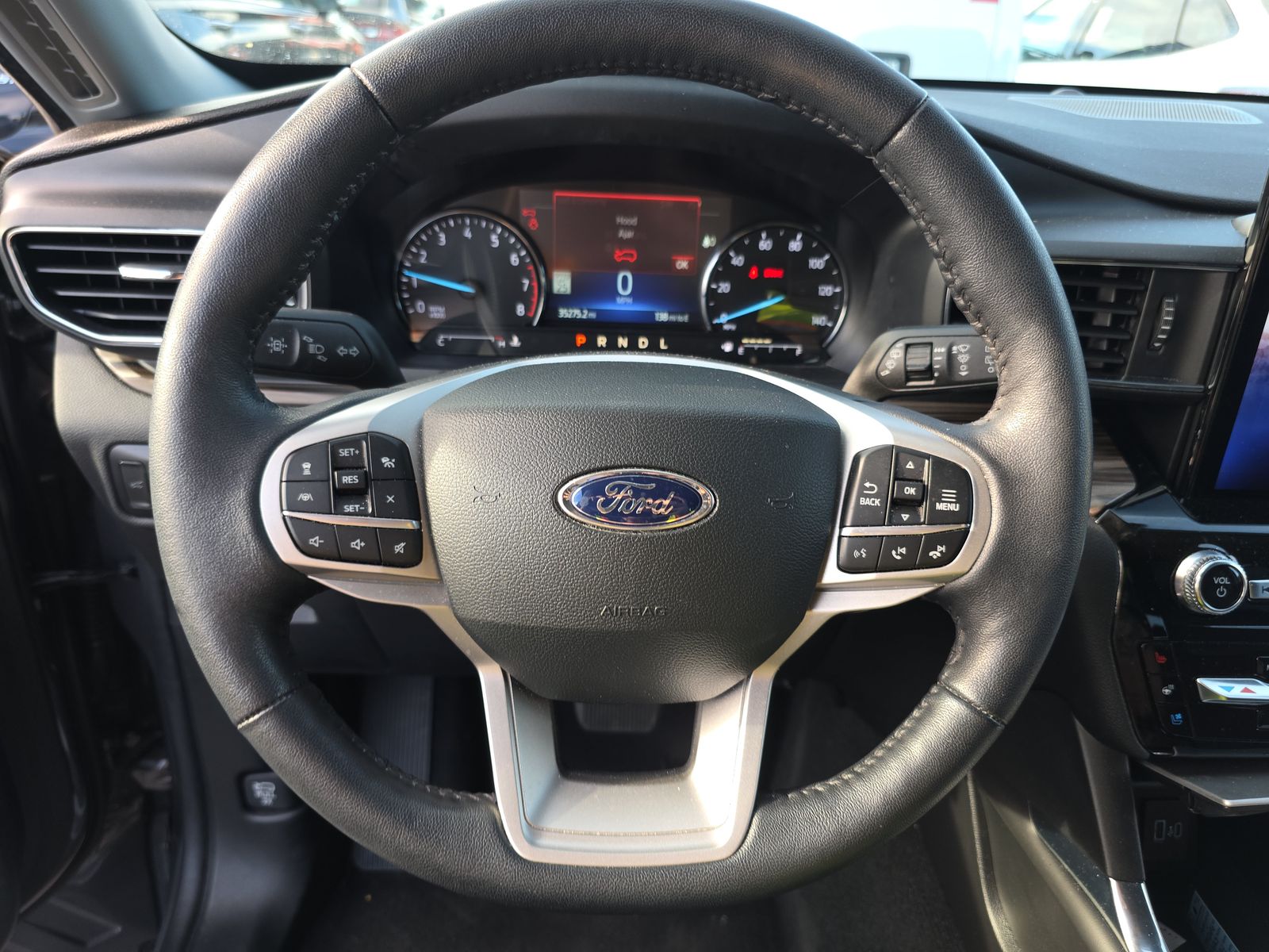 2023 Ford Explorer Limited RWD