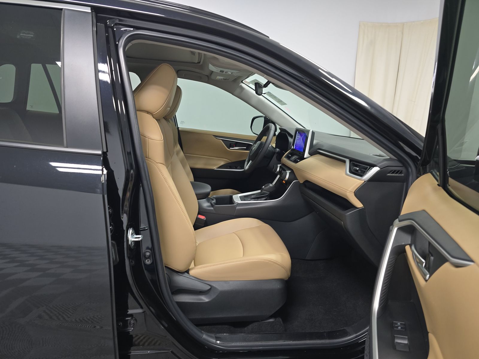 2023 Toyota RAV4 XLE Premium FWD