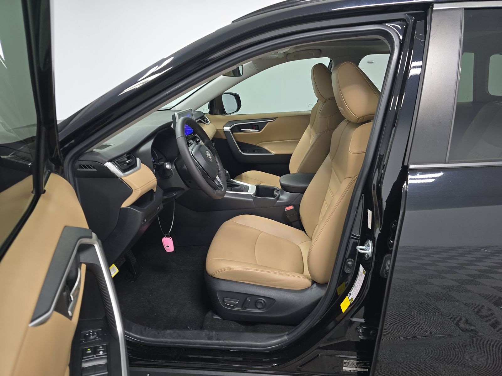 2023 Toyota RAV4 XLE Premium FWD