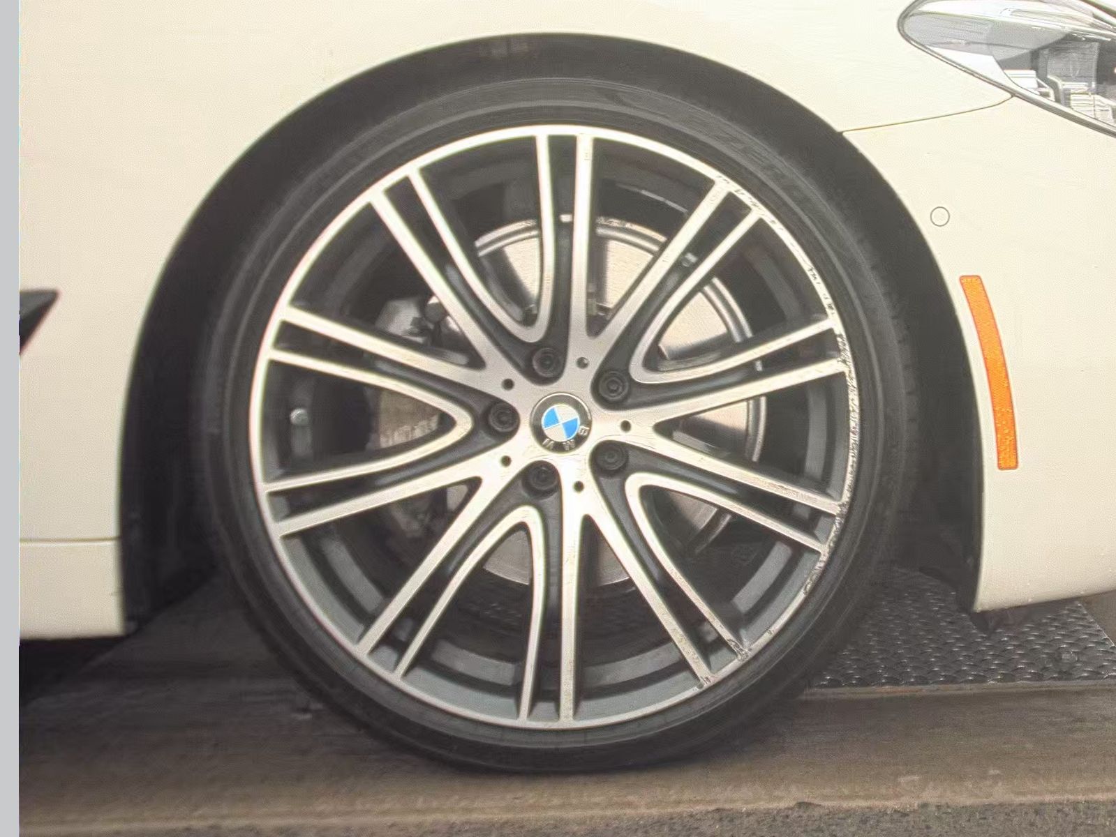 2017 BMW 5 Series 540i RWD