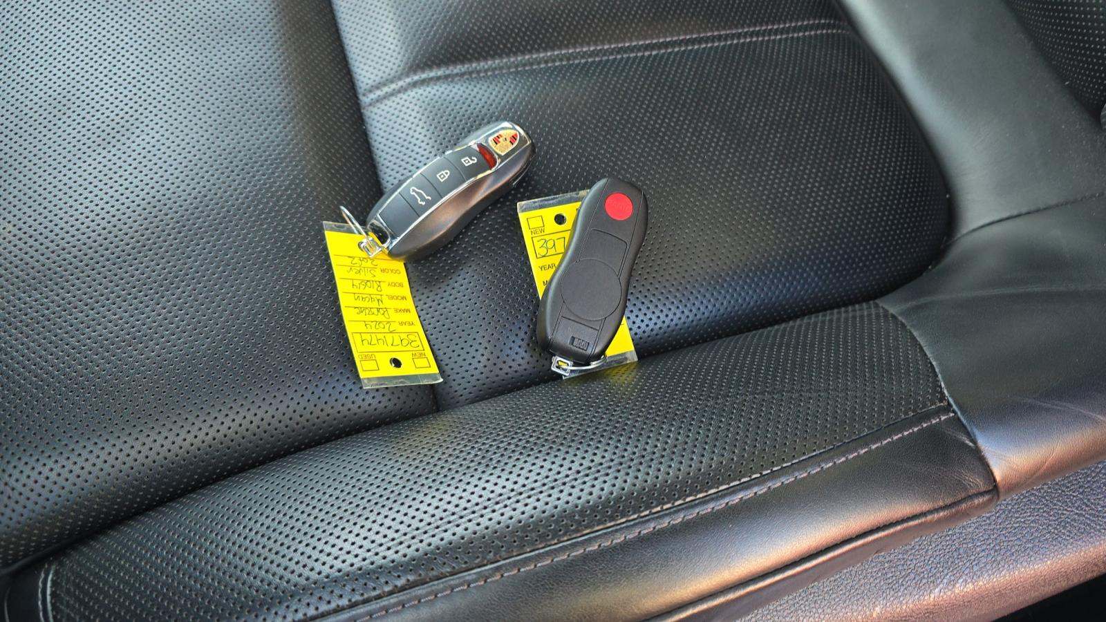 2024 Porsche Macan Base AWD