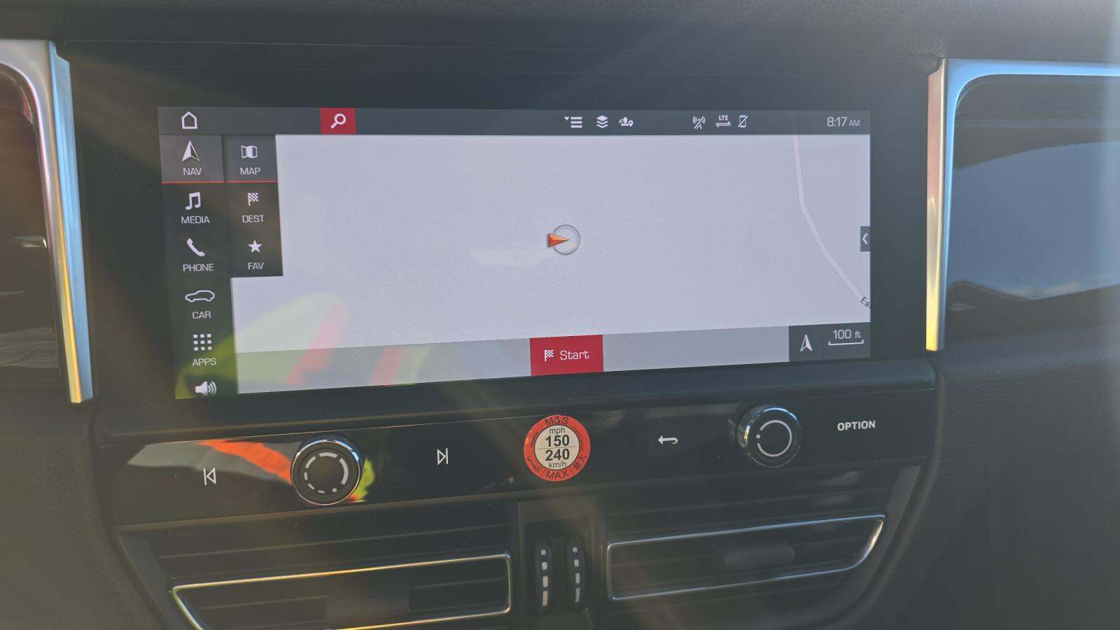 2024 Porsche Macan Base AWD