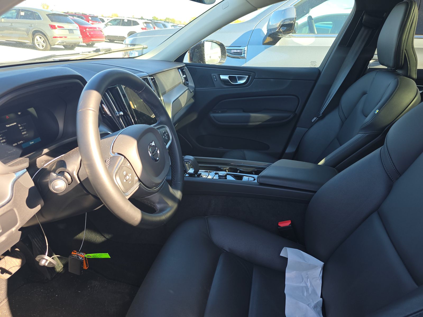 2025 Volvo XC60 B5 Core AWD