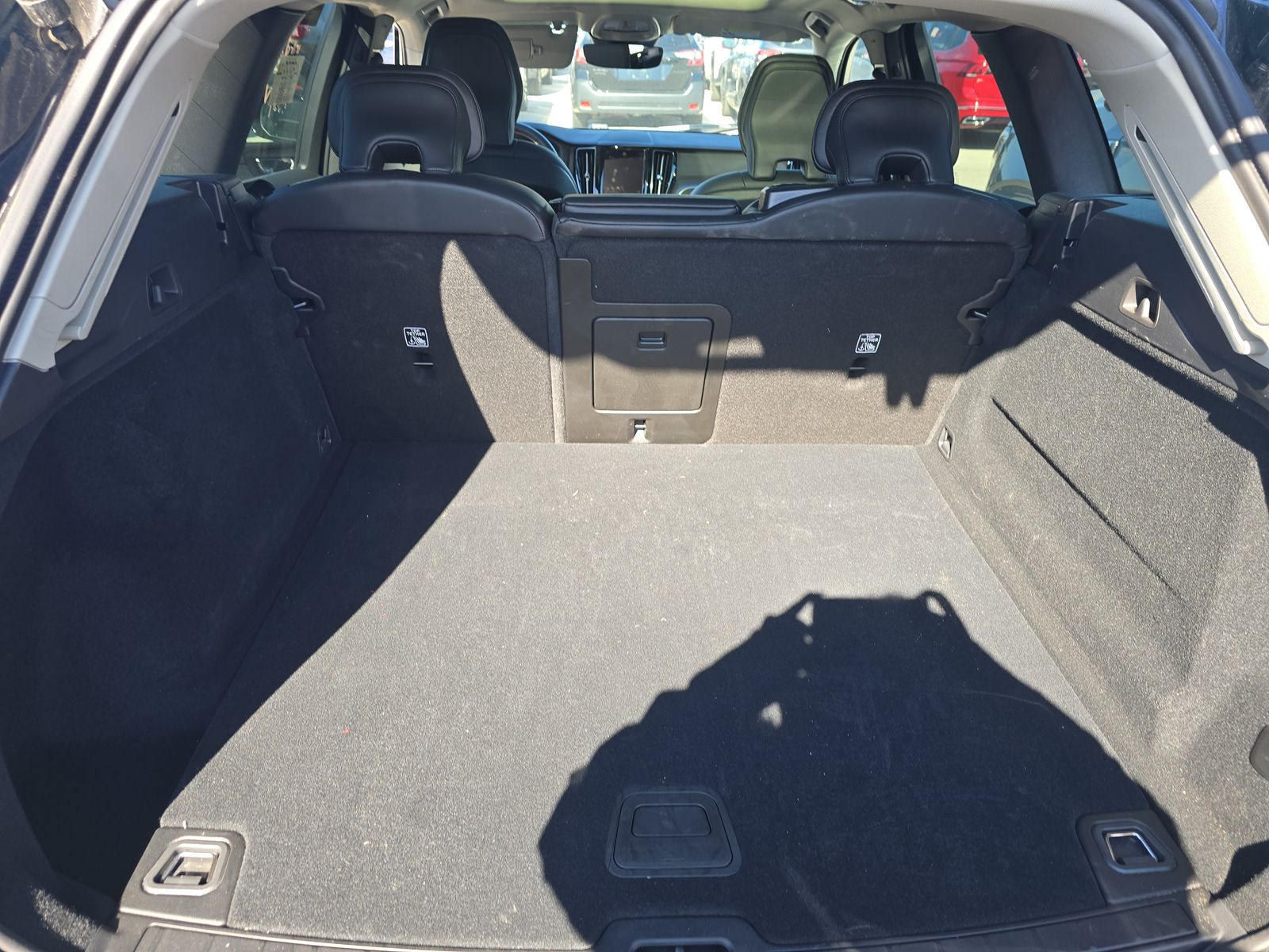 2025 Volvo XC60 B5 Core AWD