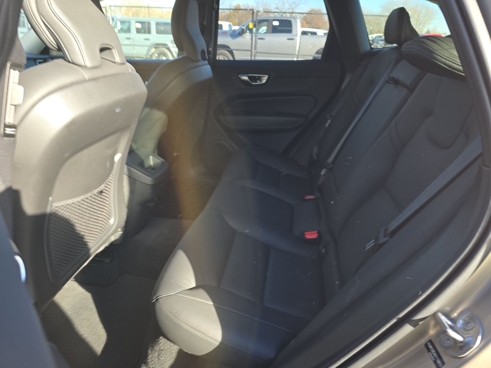 2025 Volvo XC60 B5 Plus AWD