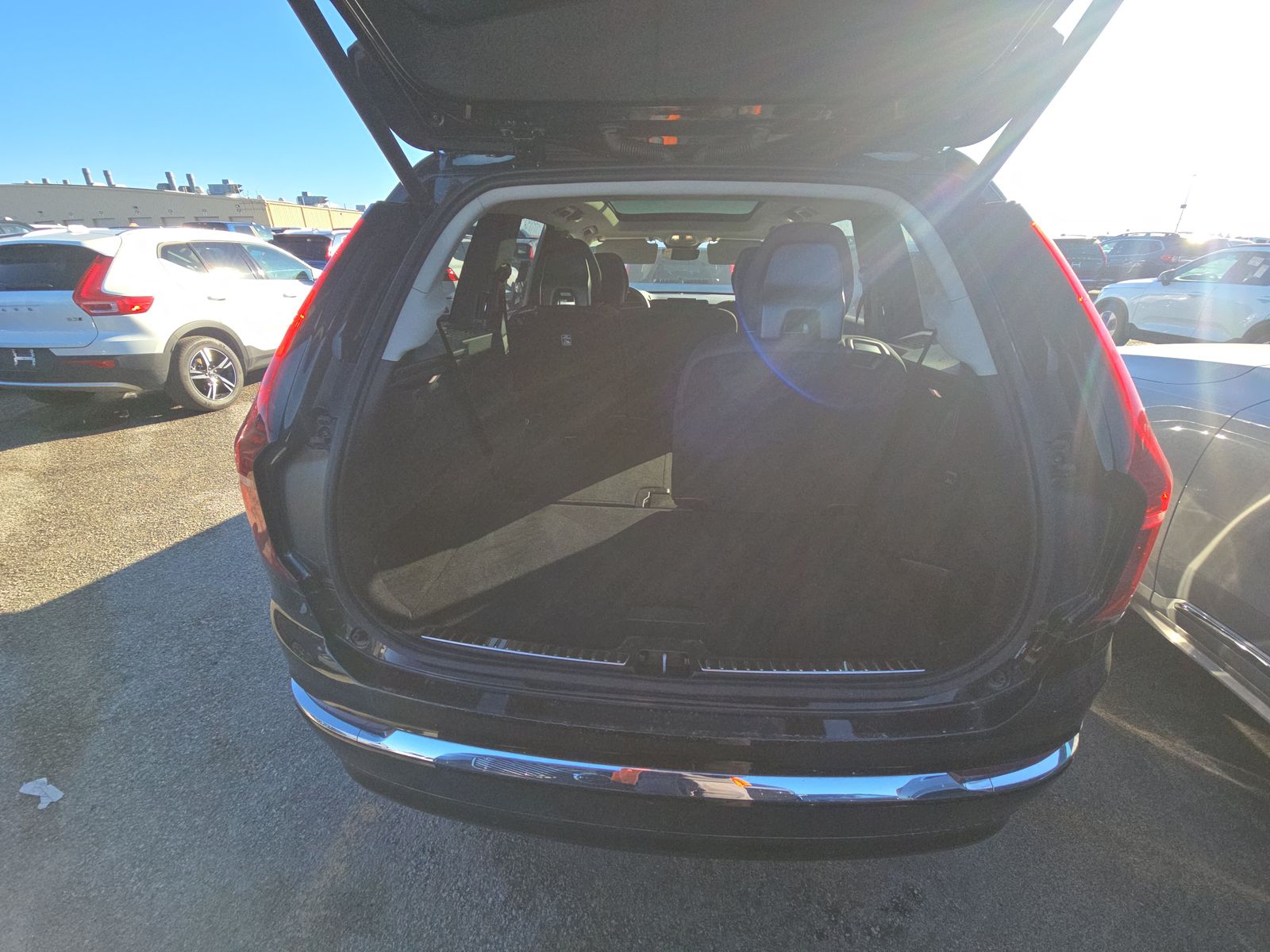 2025 Volvo XC90 B6 Plus AWD