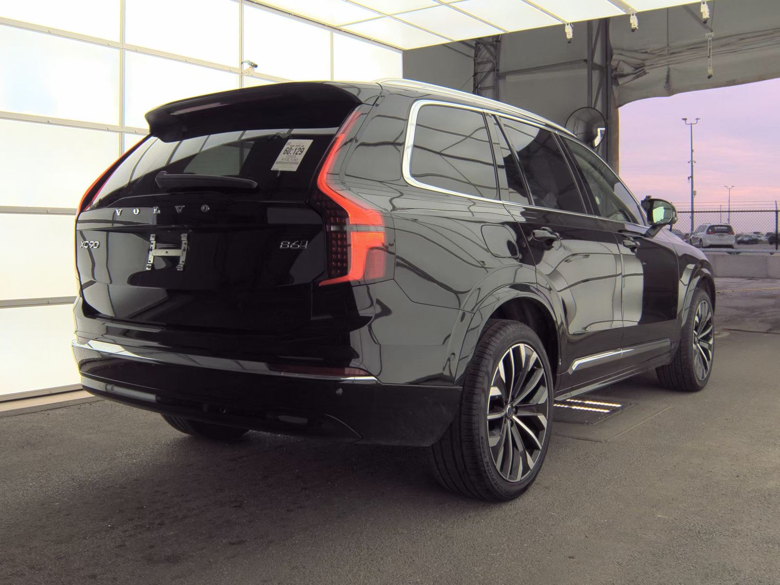 2025 Volvo XC90 B6 Plus AWD