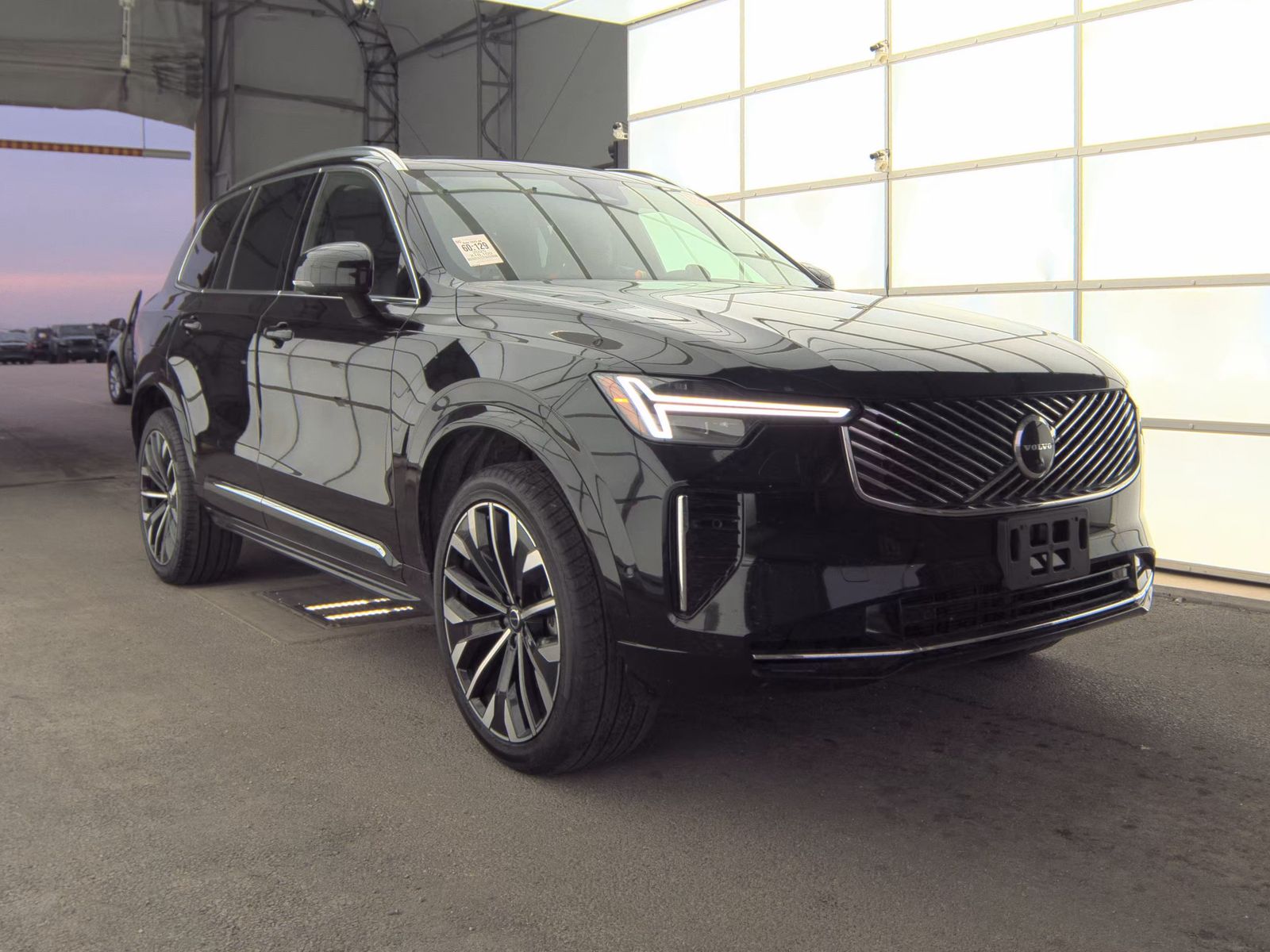 2025 Volvo XC90 B6 Plus AWD