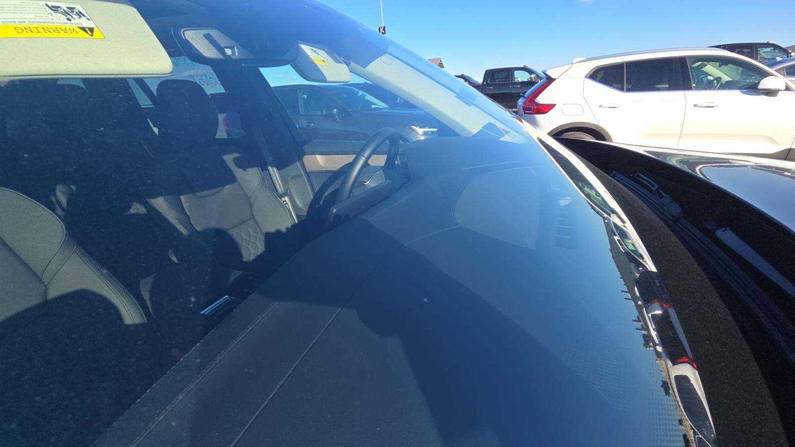 2025 Volvo XC90 B6 Plus AWD