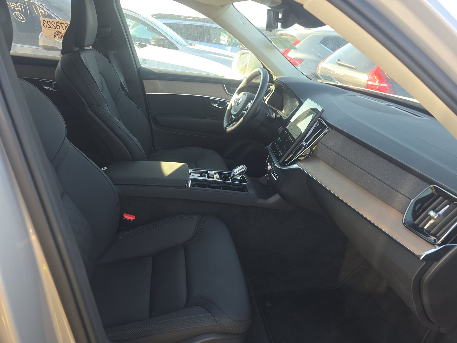 2025 Volvo XC90 B6 Plus AWD