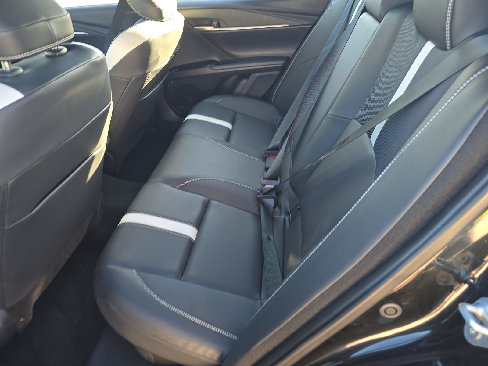 2025 Toyota Camry SE FWD